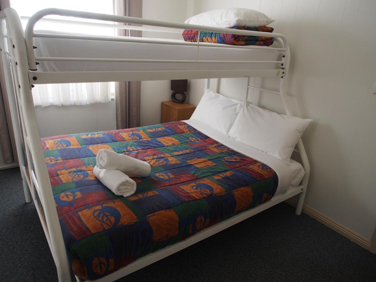 Porepunkah Pines Holiday Park Экстерьер фото